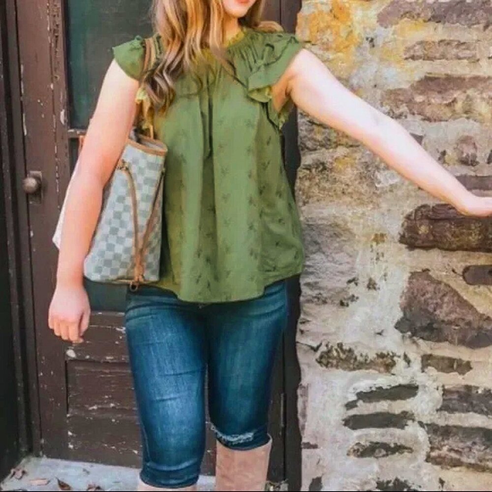 NWT Green Short Flutter-Sleeve Floral Embroidered Blouse - Women's Size XS Top - Picture 4 of 4